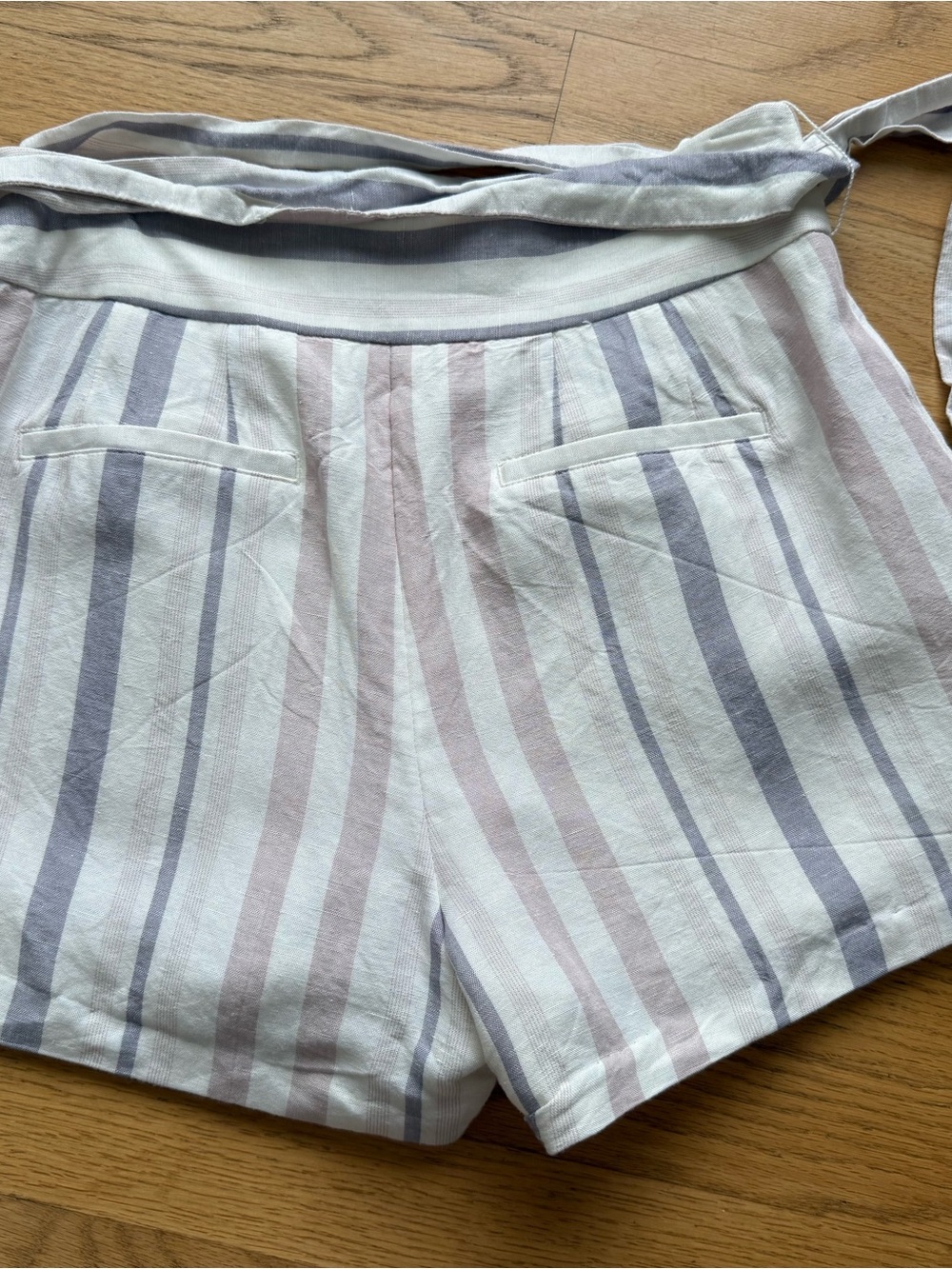 Express High-Waist Striped Tie-Waist Shorts - Cream, Purple & Pink - Picture 4 of 4